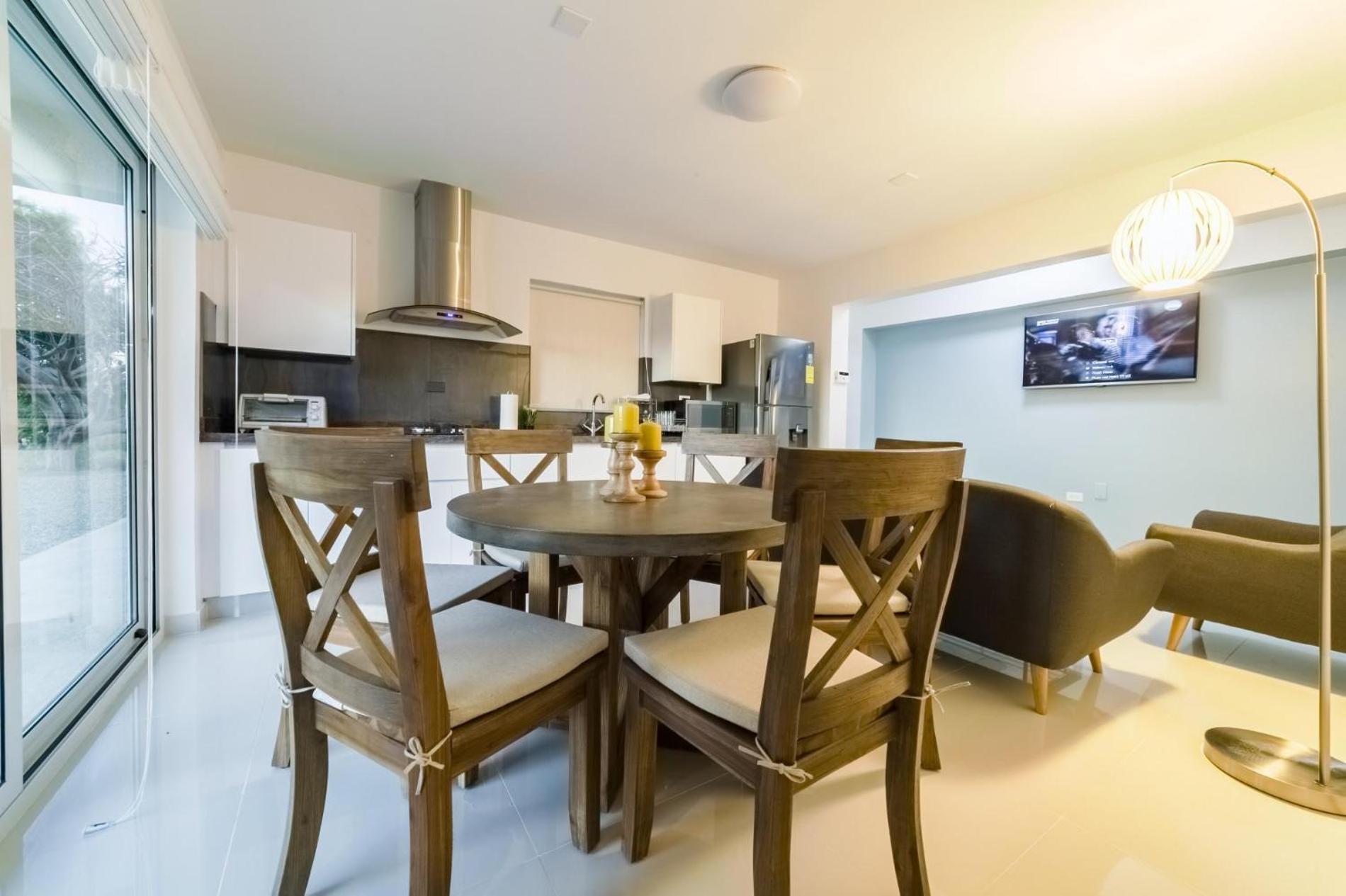 Koyari Modern Condos 9Br 7Ba Sleeps 26 W/ Pool And Roof Deck Palm Beach Exteriör bild