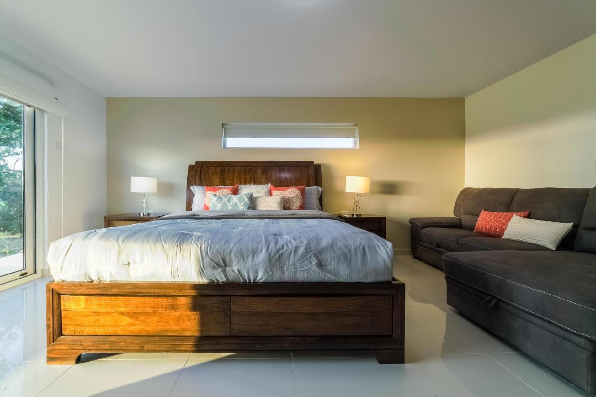 Koyari Modern Condos 9Br 7Ba Sleeps 26 W/ Pool And Roof Deck Palm Beach Exteriör bild