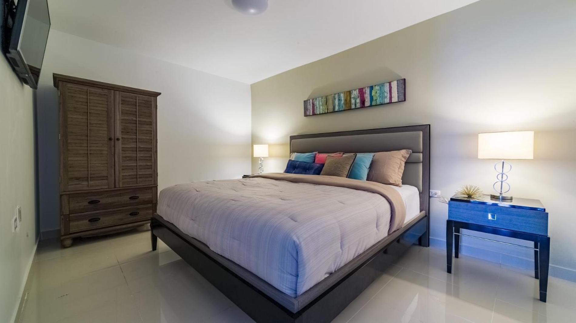 Koyari Modern Condos 9Br 7Ba Sleeps 26 W/ Pool And Roof Deck Palm Beach Exteriör bild