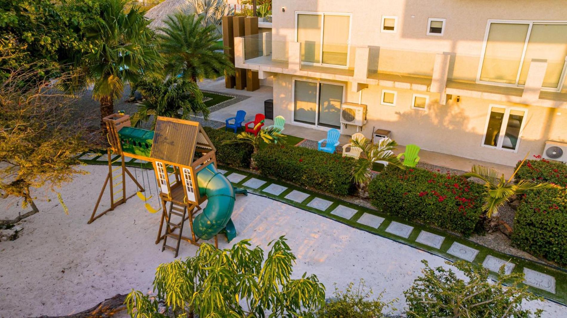 Koyari Modern Condos 9Br 7Ba Sleeps 26 W/ Pool And Roof Deck Palm Beach Exteriör bild