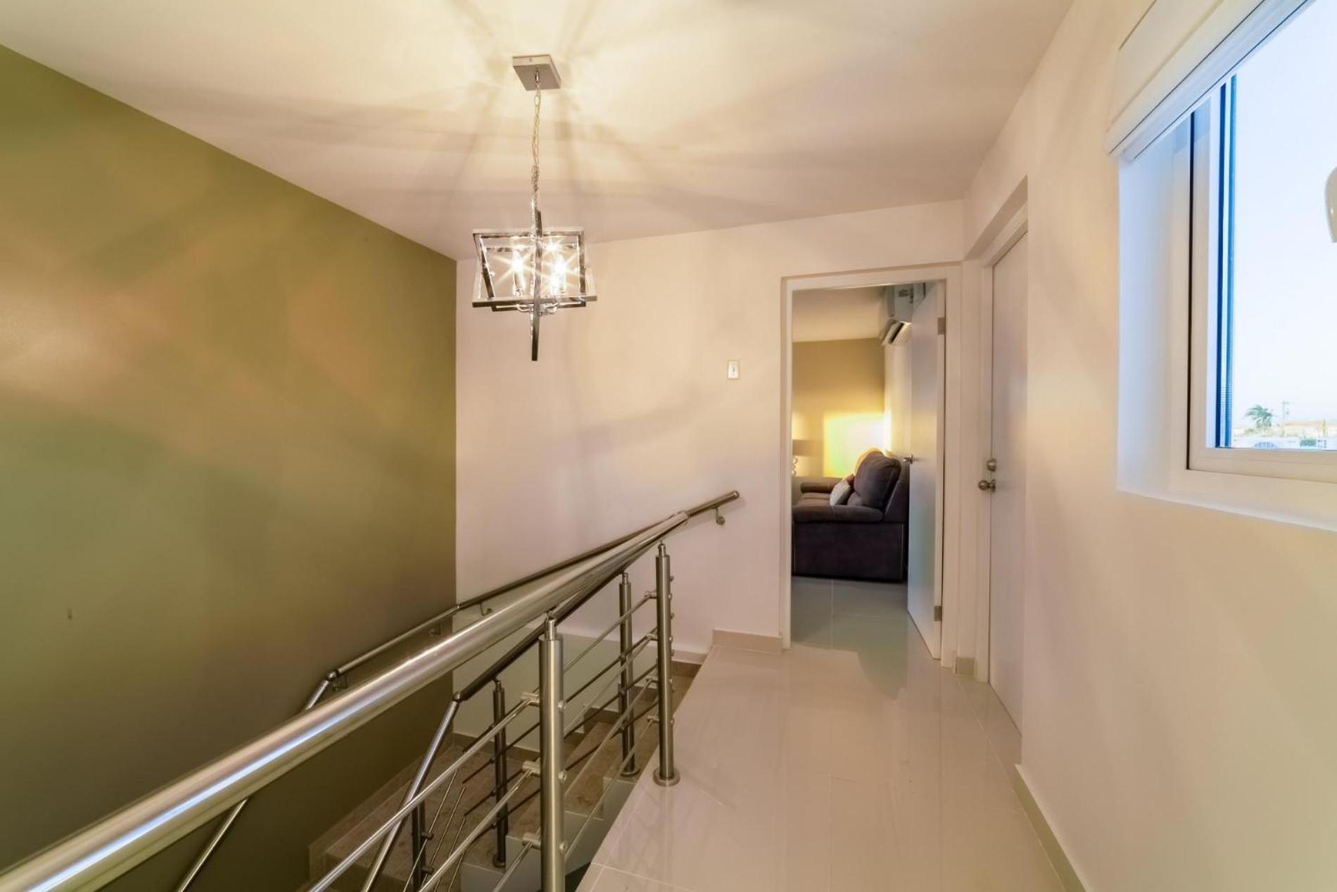 Koyari Modern Condos 9Br 7Ba Sleeps 26 W/ Pool And Roof Deck Palm Beach Exteriör bild