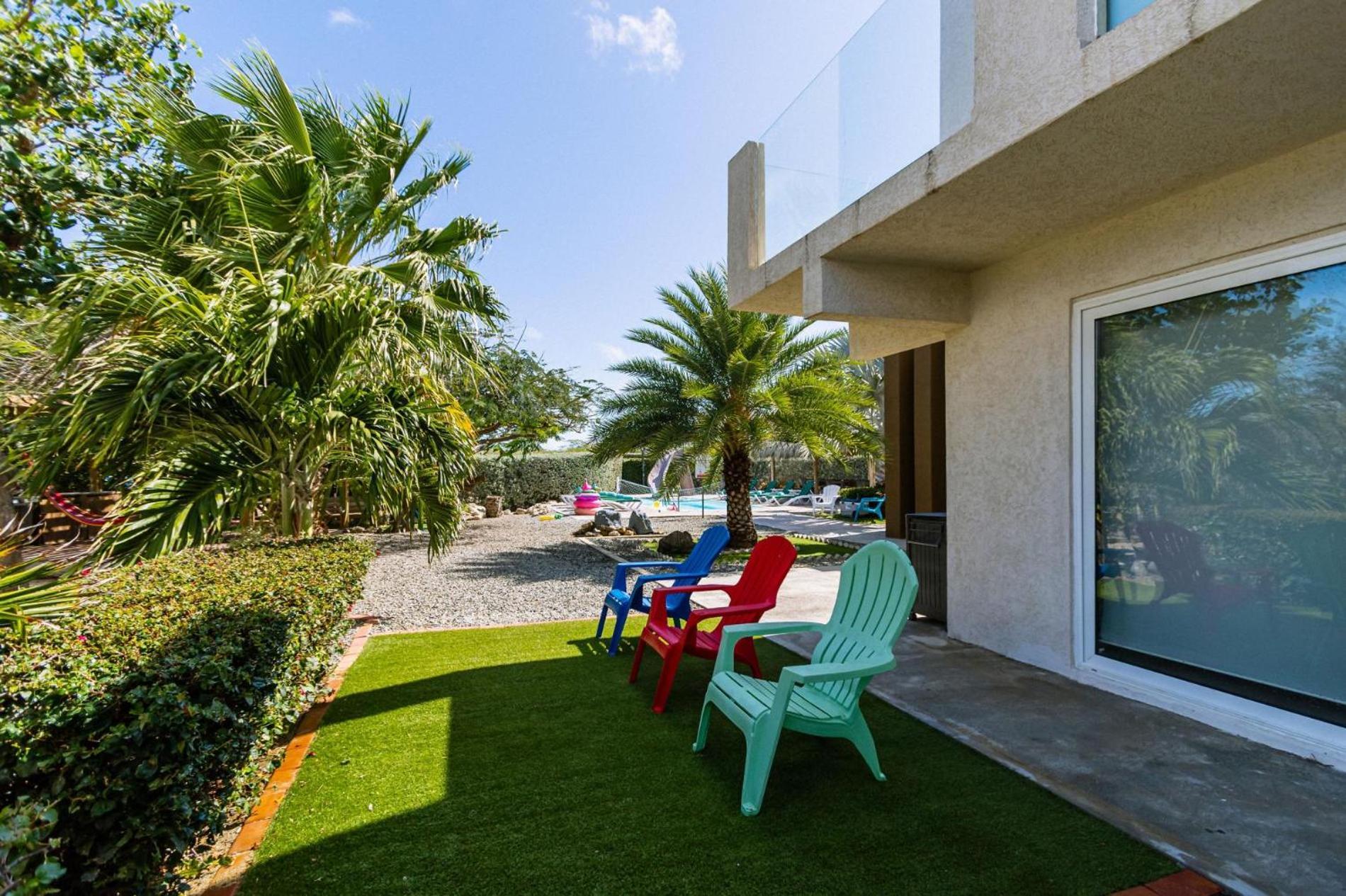 Koyari Modern Condos 9Br 7Ba Sleeps 26 W/ Pool And Roof Deck Palm Beach Exteriör bild