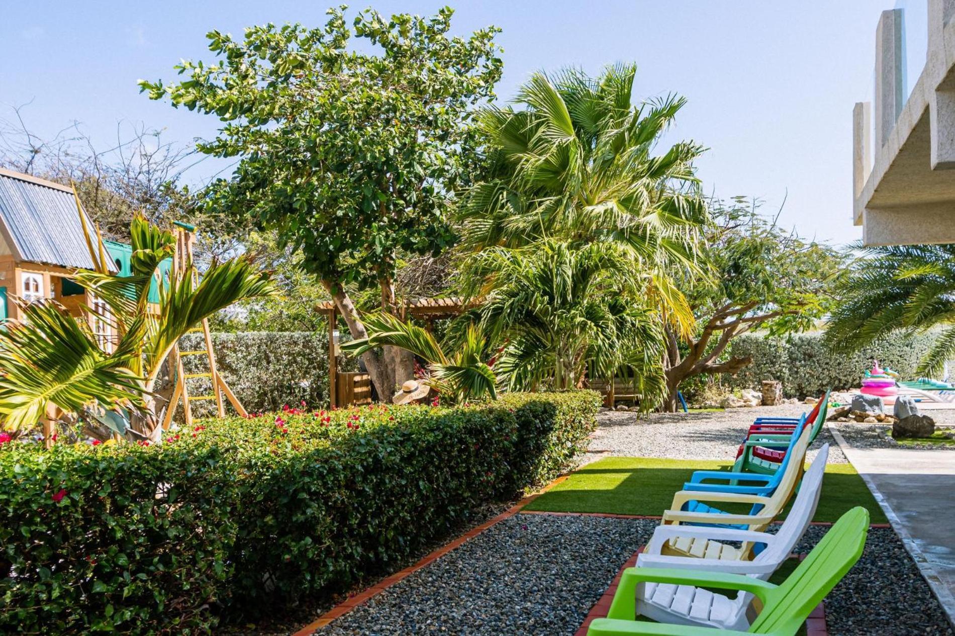Koyari Modern Condos 9Br 7Ba Sleeps 26 W/ Pool And Roof Deck Palm Beach Exteriör bild